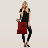 Rot-schwarzes Karomuster Tasche (Am Model)