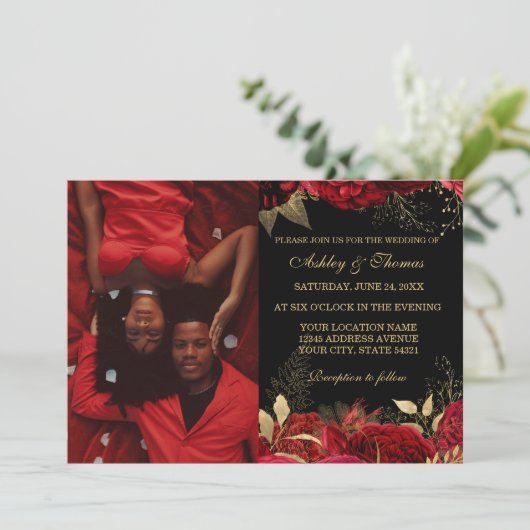 ROT UND GOLD ELEGANTE ROSE WEDING EINLADUNGEN (Stehend Vorderseite)