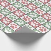 Rot und grün Weihnachten Thema Paw Print Pattern Geschenkpapier (Ecke)