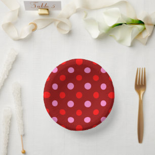 Rot und Rosa auf Maroon-Punkte-Design Pappteller