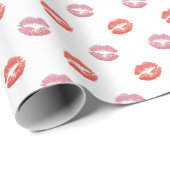 Rot und Rosa Lipstick Kisses Geschenkpapier (Rolleneckpunkt)