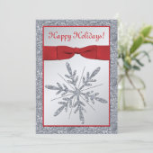 Rot und Silber Snowflake Feiertag Einladung (Stehend Vorderseite)