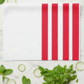 rot und weiß gestreift geschirrtuch (Gefaltet)