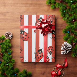 Rot und Weiß gestreifte Ladybug Geschenkpapier