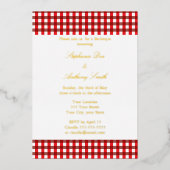Rot und Weiß Gingham Pattern Barbeque Wedding Folieneinladung (Vorderseite)