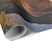 Rot und Weiß Hirsche in der Nähe eines Waldteiches Geschenkpapier (Rolleneckpunkt)