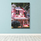 Rot und Weiß Viktorianisch - Martha's Vineyard Leinwanddruck (Insitu (Holzboden))