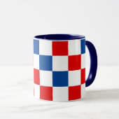 Rot Weiß Blau kariertes Musterdesign  Tasse (VorderseiteRechts)