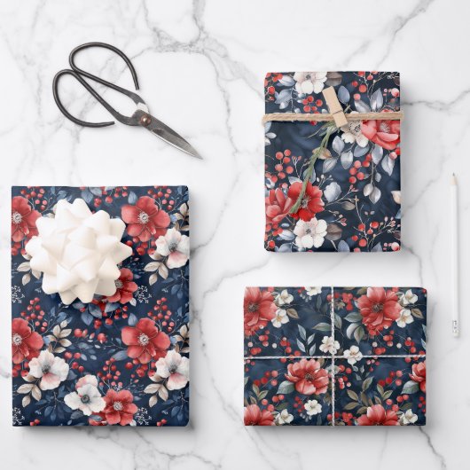 Rot-Weiß-Blumenmuster auf Deep Navy Geschenkpapier Set (Vorderseite)
