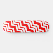 Rot-Weiß-Chevron-Zickzack-Musterdesign Skateboard (Horizontal)
