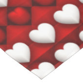 Rot-Weiß-Herzmuster Tischdecke (Schrägansicht)