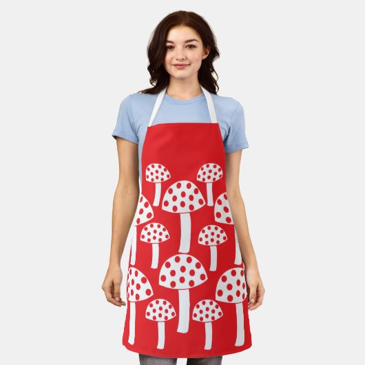 Rot-Weiß-Pilz Schürze (Getragen)