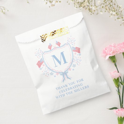 Rot, Weiß und Blau 4. Juli Monogramm Wappen Geschenktütchen (Versiegelt)