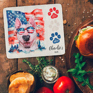 Rot Weiß und Blau Bull Terrier Hund Amerikanische Schneidebrett
