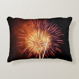 Rot, Weiß und Blau Feuerwerk I Patriotisch Zierkissen