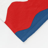 Rot, Weiß und Blau-Muster Fleecedecke (Ecke)