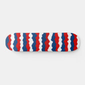 Rot, Weiß und Blau-Muster Skateboard (Horizontal)