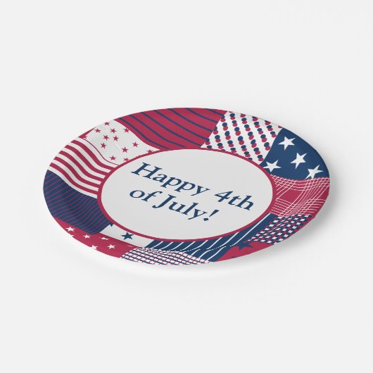 Rot, Weiß und Blau Pappteller (Schrägansicht)