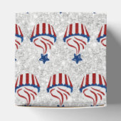 Rot, Weiß und Blauer Cupcake 4. Juli Glitzer Geschenkschachtel (Oben)