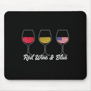 Rot-Weiß- und Blauweingles Frauen am 4. Juli Pa Mousepad