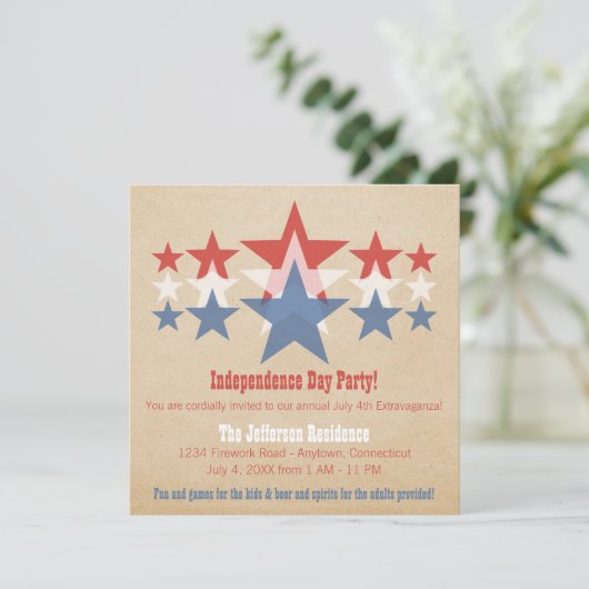 Rot, Weiß und Blue Star Cascade 4. Juli Einladung (Stehend Vorderseite)