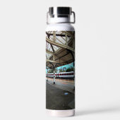 Rot-Weiß-Zug am Bahnhof Durham Trinkflasche (Rückseite)