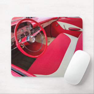 Rot-Weißes altes Auto-Innenraum Mousepad