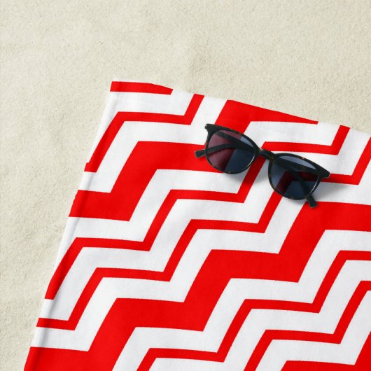 Rot-Weißes Chevron-Zickzack-Musterdesign  Strandtuch (Beispiel)