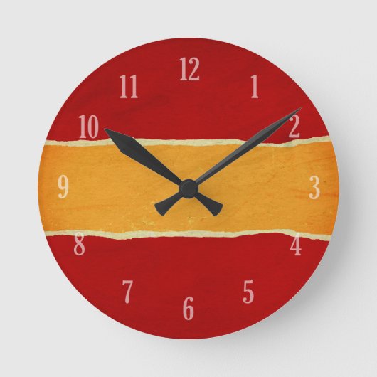 Rot zerrissenes WeihnachtsPackpapier Runde Wanduhr (Vorderseite)
