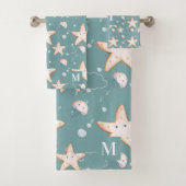 Rotbarsch-Qualle, grün, dunkel, Cyan-Monogramm Badhandtuch Set (Insitu)