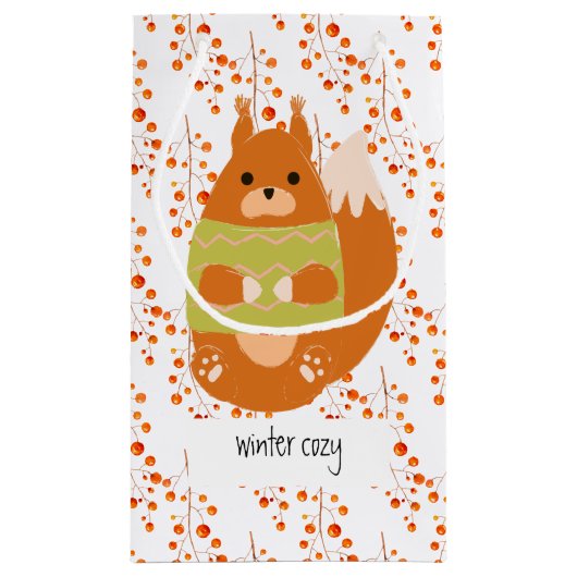 Rotbraunes Eichhörnchen in einem grünen Pullover Kleine Geschenktüte (Rückseite)