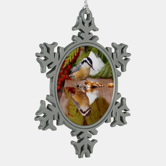 Rotbrüstiger Kleiber Schneeflocken Zinn-Ornament (Links)