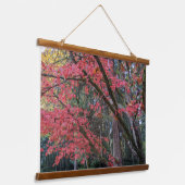 Rote Ahornblätter an Baum Botanisch Wandteppich Mit Holzrahmen (Gewinkelt)
