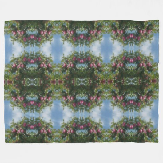 Rote Äpfel auf Baummalerei Abstrakt Fleecedecke (Vorderseite (Horizontal))