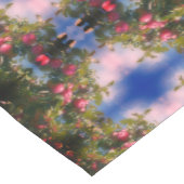 Rote Äpfel auf Baummalerei Abstrakt Kurzer Tischläufer (Ecke)