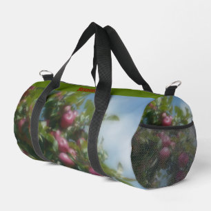 Rote Äpfel auf Baummalerei Personalisiert Duffle Bag