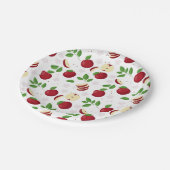 Rote Äpfel, Blüten und Grünmuster Pappteller (Schrägansicht)