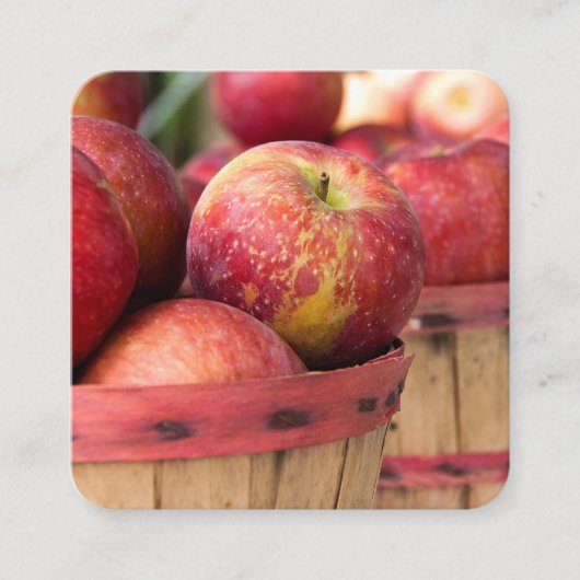 Rote Äpfel im Korb Quadratische Visitenkarte (Vorderseite)