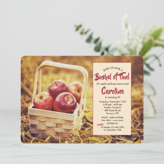 Rote Äpfel in einem Korb Einladung (Stehend Vorderseite)