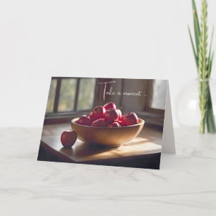 Rote Äpfel in Holzschüssel Karte