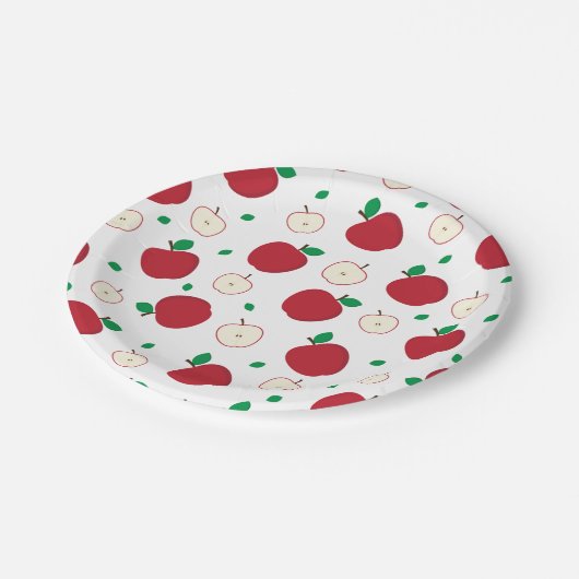 Rote Äpfel und halbierte Äpfel Pappteller (Schrägansicht)
