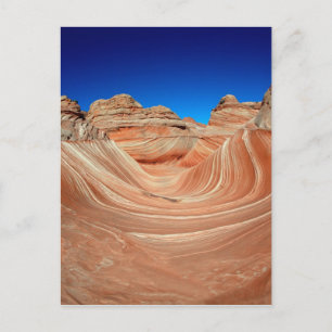 Rote, beige und gelbe Streifen im Wind und Postkarte