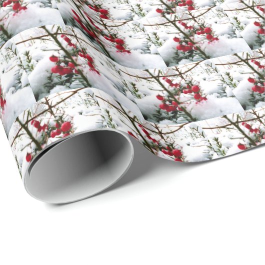 ROTE BERRIEN IN SCHNEEARBEIT GESCHENKPAPIER (Rolleneckpunkt)