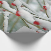 Rote Berries im Schnee Geschenkpapier (Ecke)