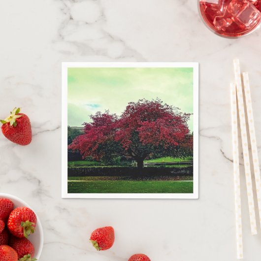 Rote Blätter Serviette (Beispiel)