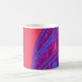 Rote, blaue digitale Kunst des Kolosseums und Stat Kaffeetasse (Mittel)