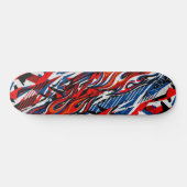 Rote Blaue Schwarze Abstrakte Rennflammen Skateboard (Horizontal)