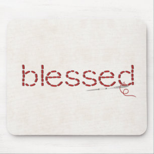 rote BLESSED-Textnachricht mit Nadel Mousepad