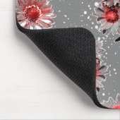 Rote Blume auf grau Mousepad (Ecke)