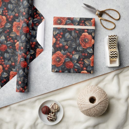 Rote Blume auf schwarz Geschenkpapier (Kunsthandwerk)